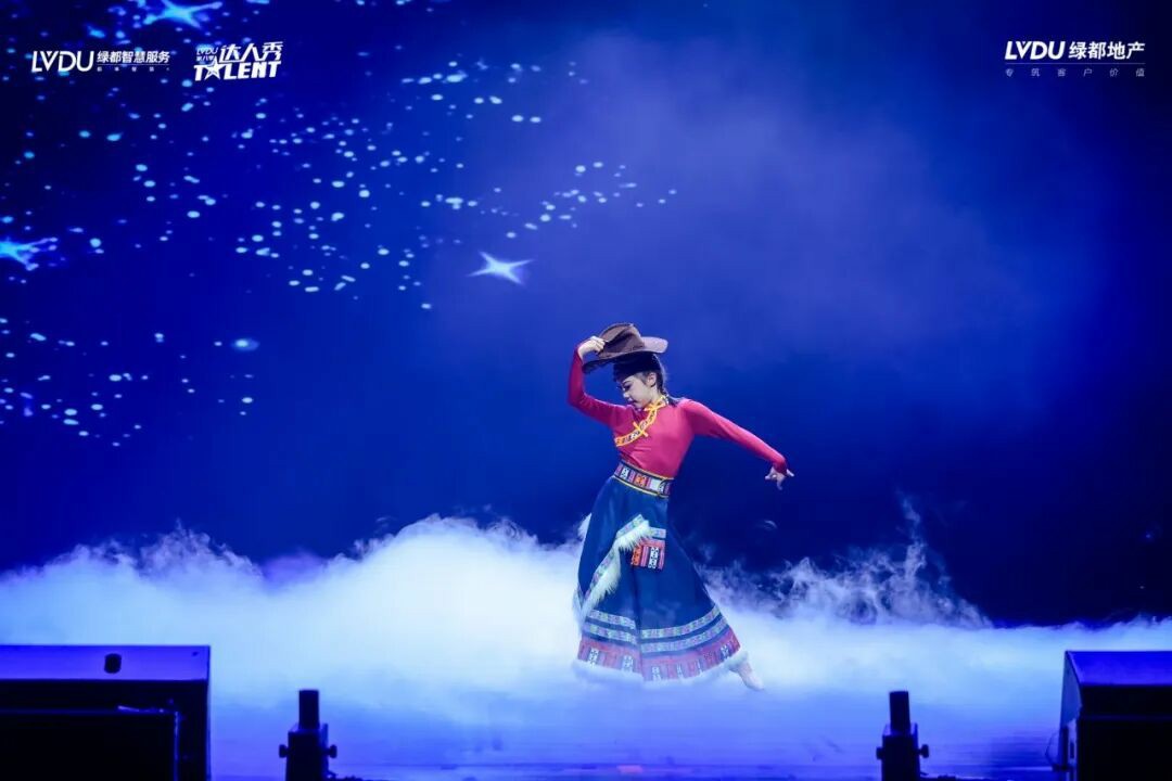 第八季绿都业主达人秀圆满落幕:以文化为笔,绘就服务进阶新图景 第八季绿都业主达人秀圆满落幕:以文化为笔,绘就服务进阶新图景