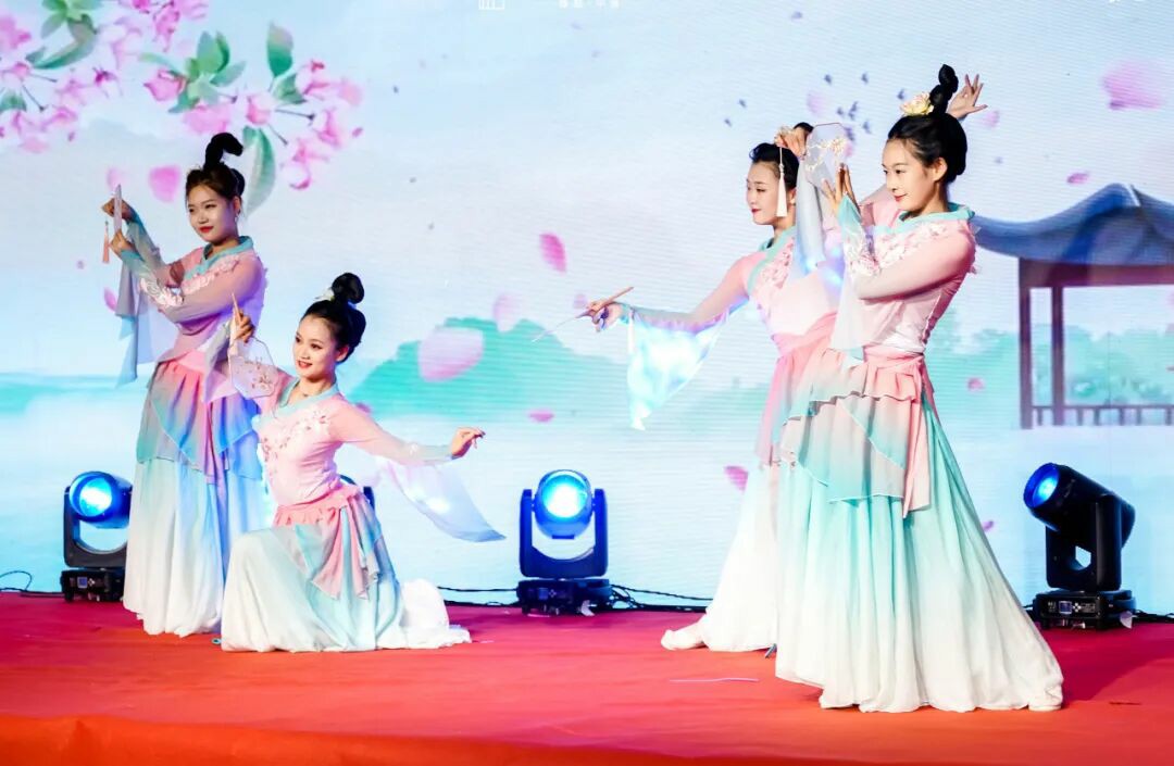 生活不止一面！看看绿都业主的多彩人生
